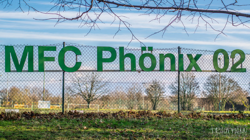 MFC Phönix 02 Eingang Logo